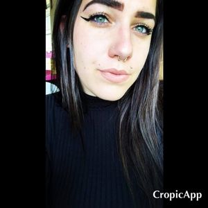 Meet your Posher, Abigail